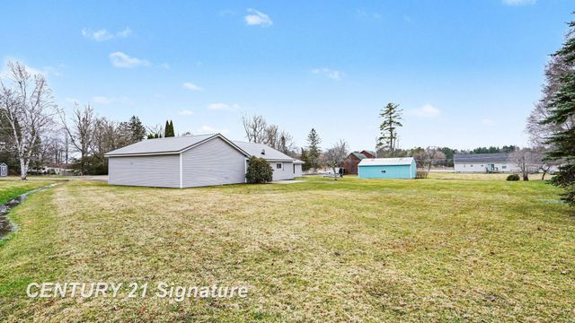 474 W Taylor Drive, Sanford, MI 48657