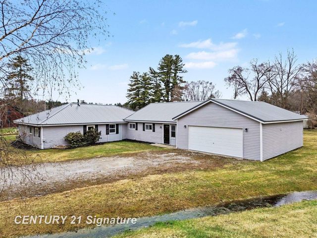 474 W Taylor Drive, Sanford, MI 48657