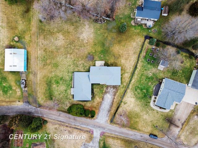 474 W Taylor Drive, Sanford, MI 48657
