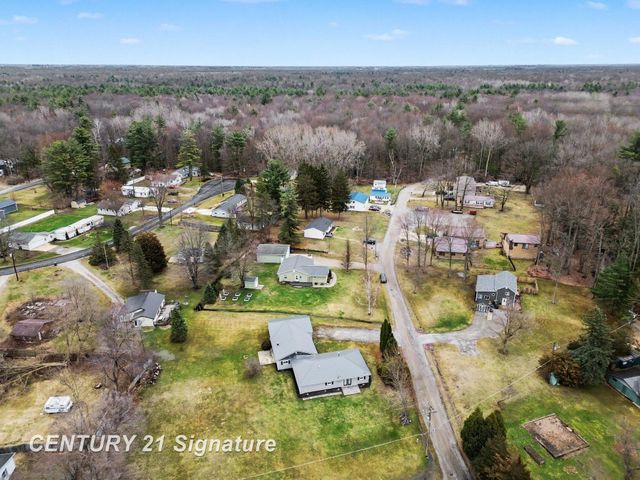 474 W Taylor Drive, Sanford, MI 48657