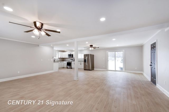 474 W Taylor Drive, Sanford, MI 48657
