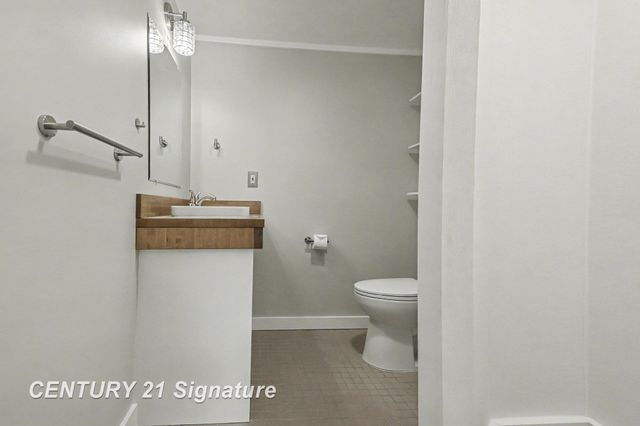 474 W Taylor Drive, Sanford, MI 48657