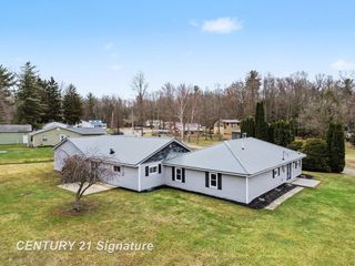 474 W Taylor Drive, Sanford, MI 48657