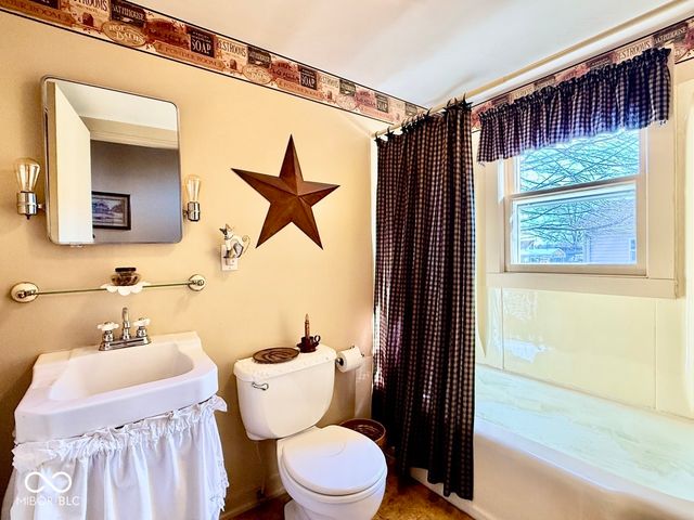 3880 N Bowling Green Poland Road, Poland, IN 47868