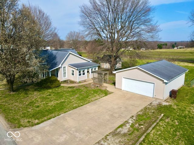 3880 N Bowling Green Poland Road, Poland, IN 47868