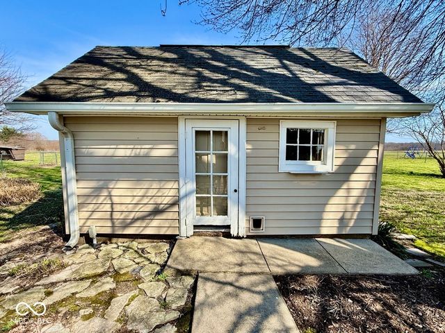 3880 N Bowling Green Poland Road, Poland, IN 47868