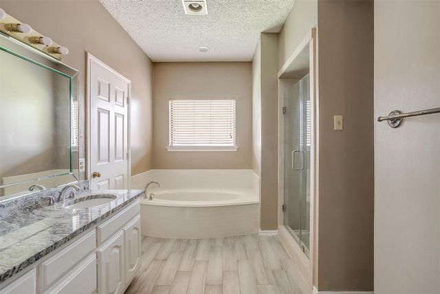 9017 Rodeo Drive, Irving, TX 75063