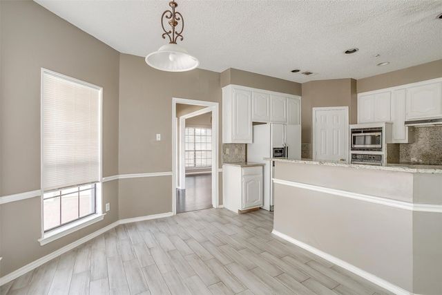 9017 Rodeo Drive, Irving, TX 75063