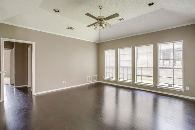 9017 Rodeo Drive, Irving, TX 75063
