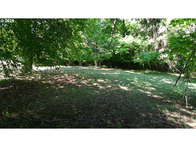 Mclean Blvd, Eugene, OR 97405