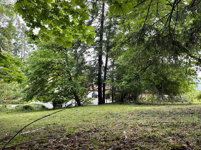 Mclean Blvd, Eugene, OR 97405