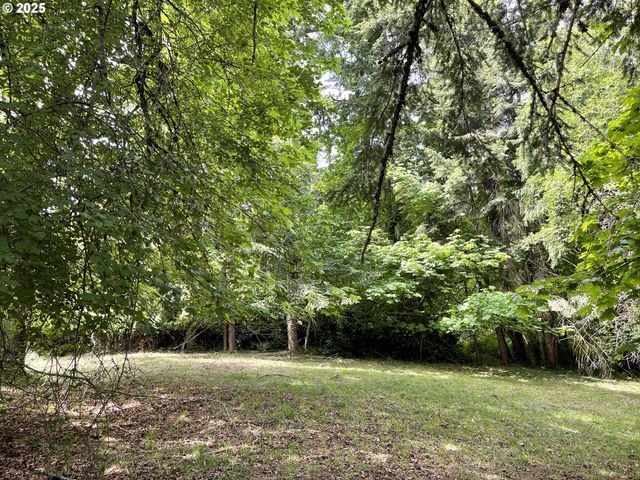 Mclean Blvd, Eugene, OR 97405