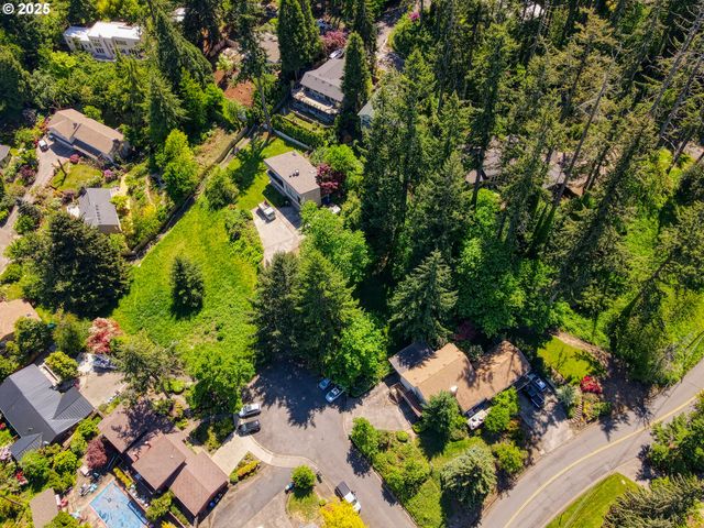 Mclean Blvd, Eugene, OR 97405
