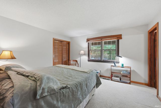 4123 W 100 Road, Huntington, IN 46750