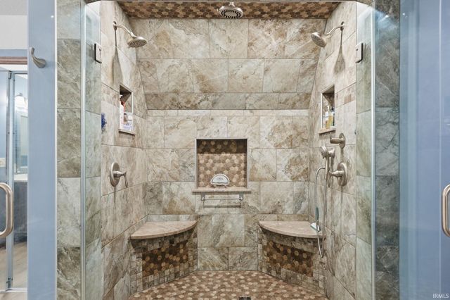 4123 W 100 Road, Huntington, IN 46750