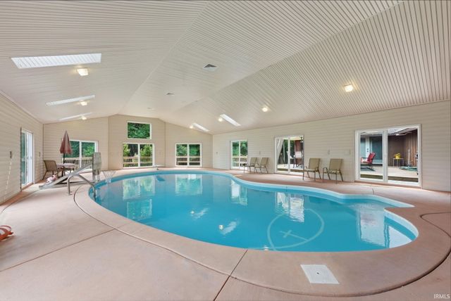 4123 W 100 Road, Huntington, IN 46750