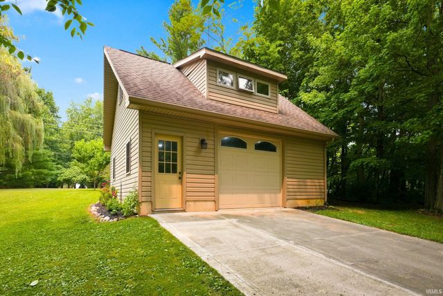 4123 W 100 Road, Huntington, IN 46750