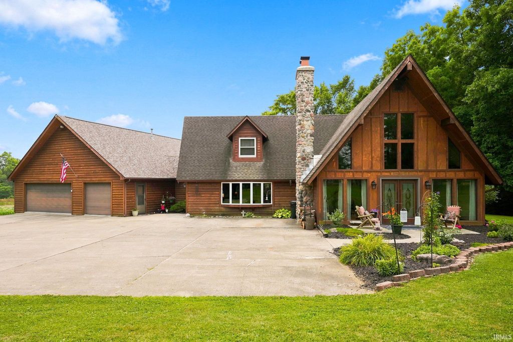 4123 W 100 Road, Huntington, IN 46750
