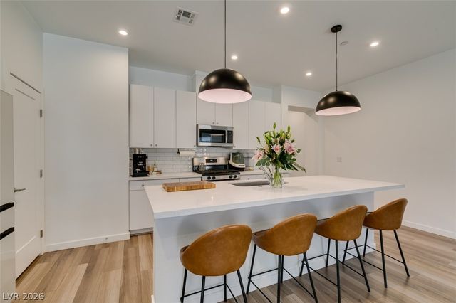 2666 Chance Canyon Street, Henderson, NV 89044