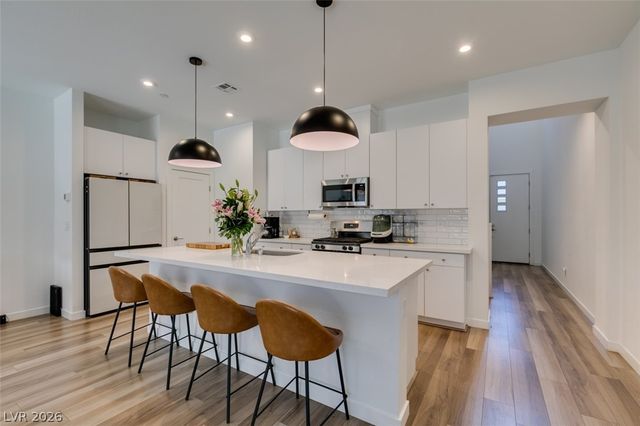 2666 Chance Canyon Street, Henderson, NV 89044