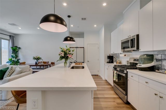 2666 Chance Canyon Street, Henderson, NV 89044