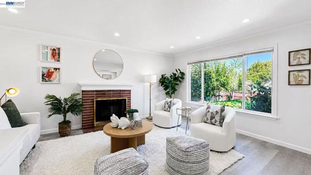 404 Bradrick Dr, San Leandro, CA 94578