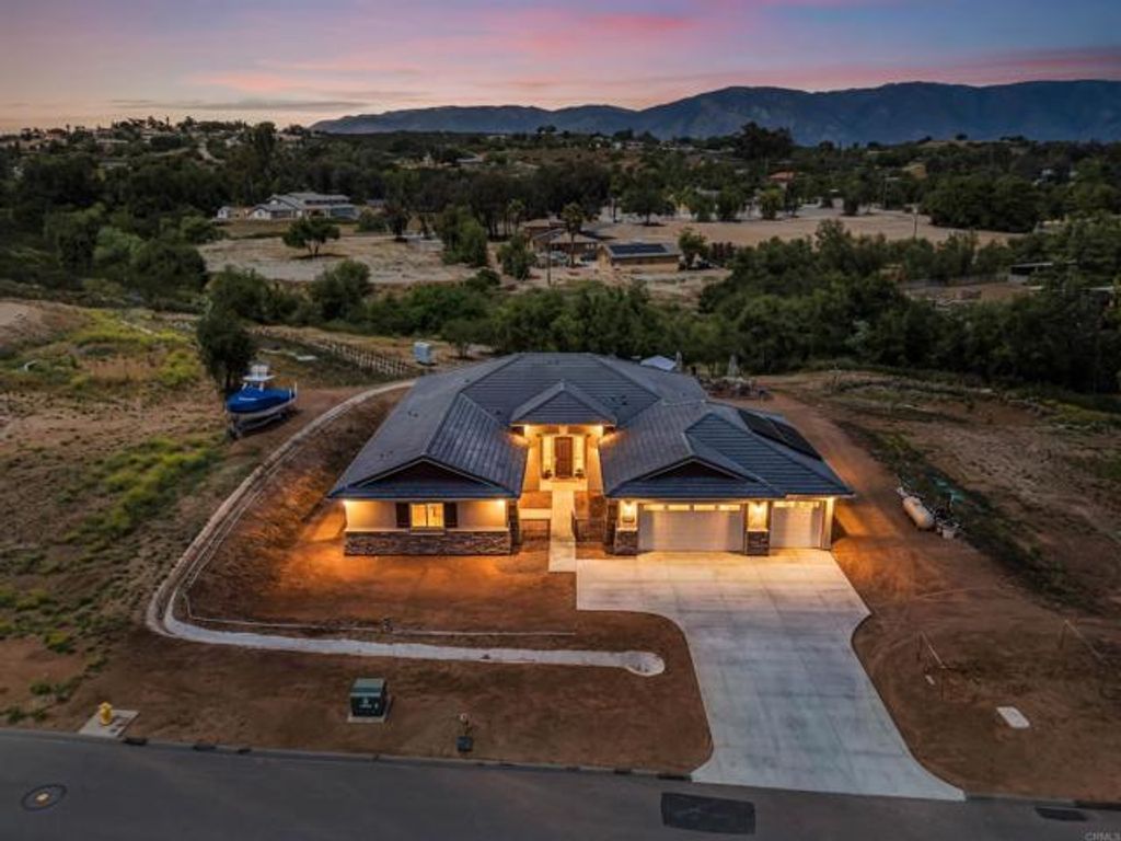 29527 Viking View Lane, Valley Center, CA 92082