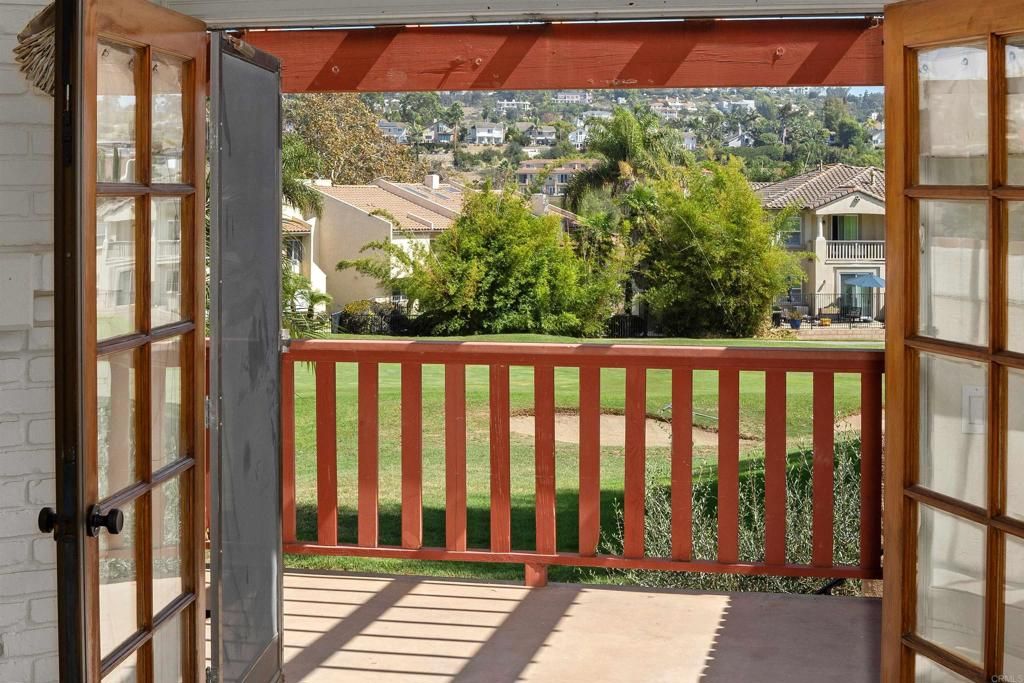2583 Navarra Drive D, Carlsbad, CA 92009 — photo 5