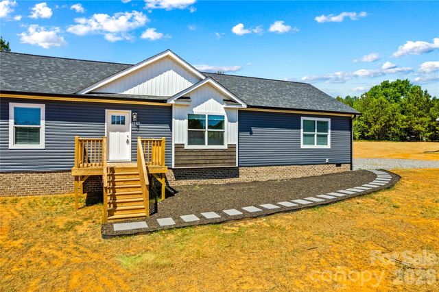 6028 Bridges Street, Catawba, NC 28609