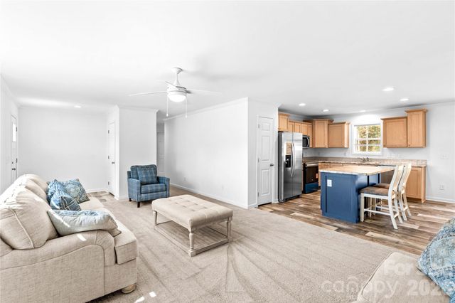 6028 Bridges Street, Catawba, NC 28609