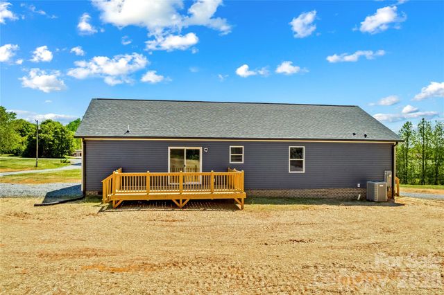 6028 Bridges Street, Catawba, NC 28609