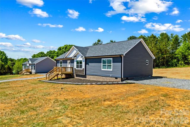6028 Bridges Street, Catawba, NC 28609