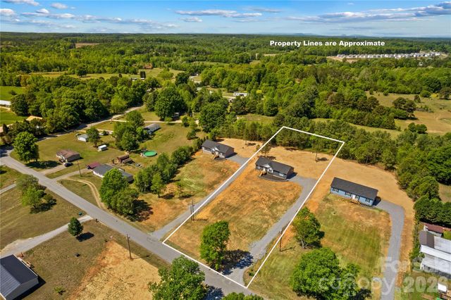 6028 Bridges Street, Catawba, NC 28609