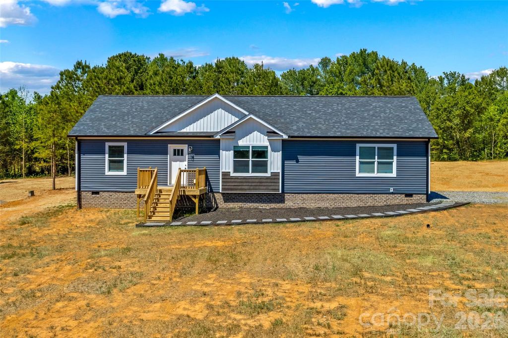 6028 Bridges Street, Catawba, NC 28609