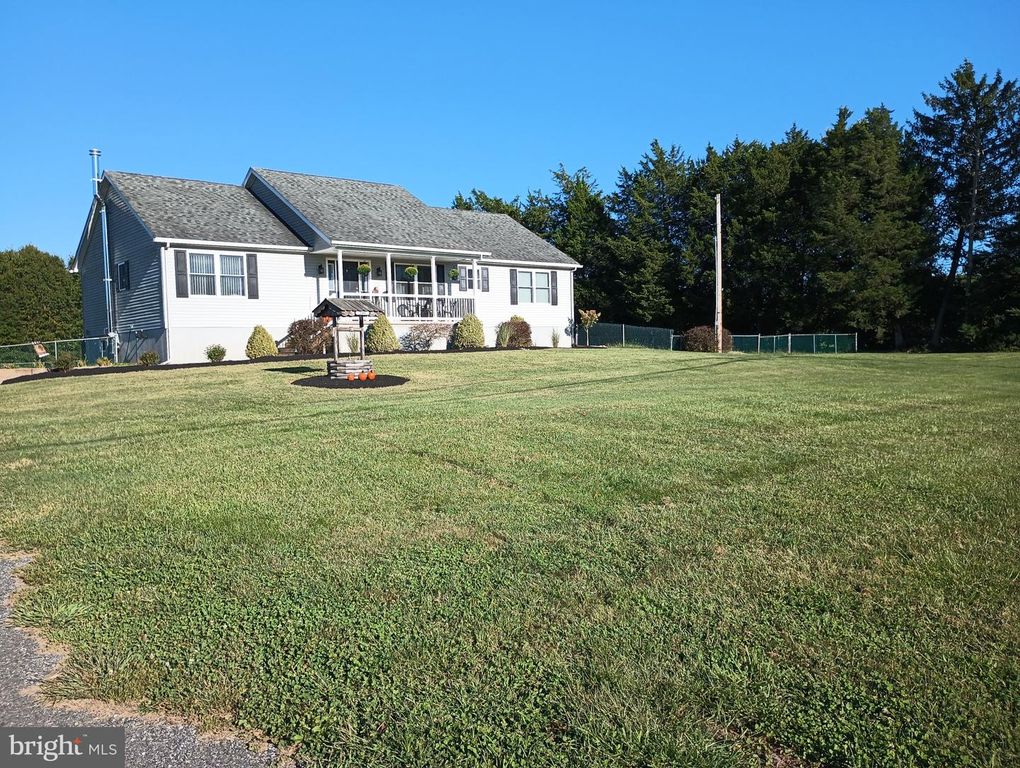 100 CROSS RD, SALEM, NJ 08079 — exterior