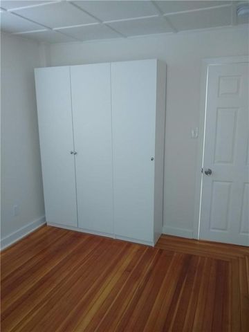 27 Mount Vernon Street 1, Newport, RI 02840