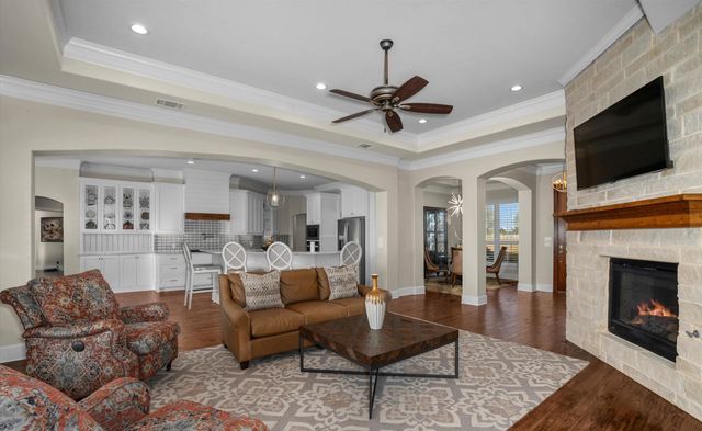 15671 Stallion Lake Blvd, Lindale, TX 75771