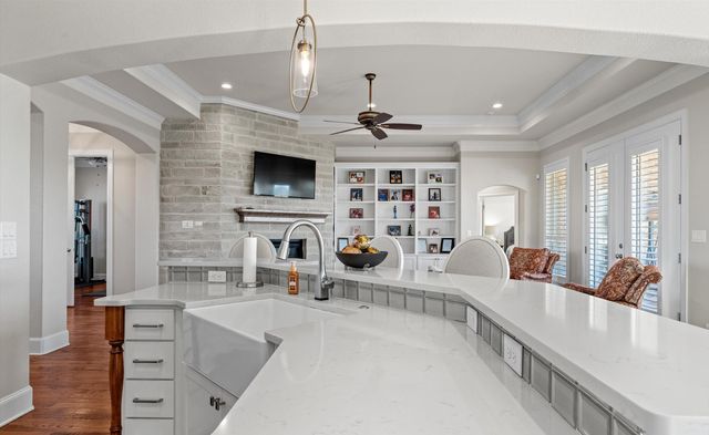 15671 Stallion Lake Blvd, Lindale, TX 75771