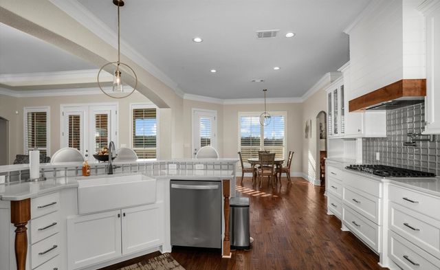 15671 Stallion Lake Blvd, Lindale, TX 75771