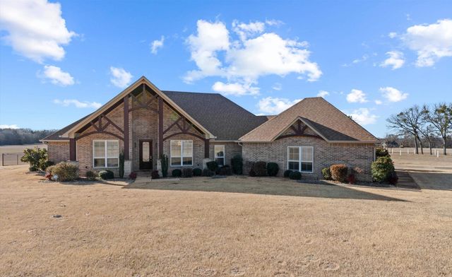 15671 Stallion Lake Blvd, Lindale, TX 75771