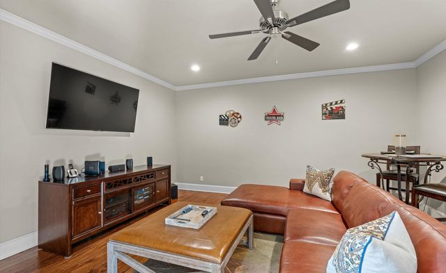 15671 Stallion Lake Blvd, Lindale, TX 75771