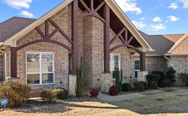 15671 Stallion Lake Blvd, Lindale, TX 75771