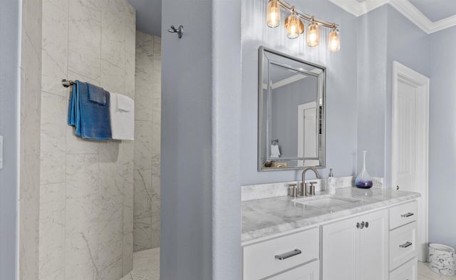 15671 Stallion Lake Blvd, Lindale, TX 75771