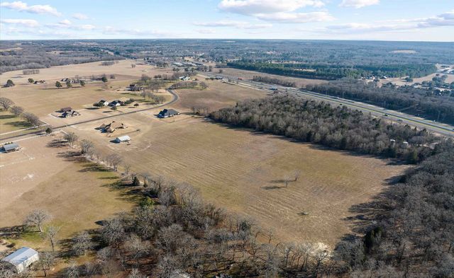 15671 Stallion Lake Blvd, Lindale, TX 75771