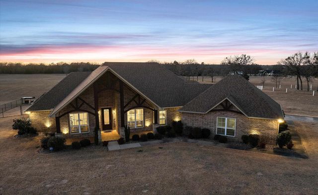 15671 Stallion Lake Blvd, Lindale, TX 75771