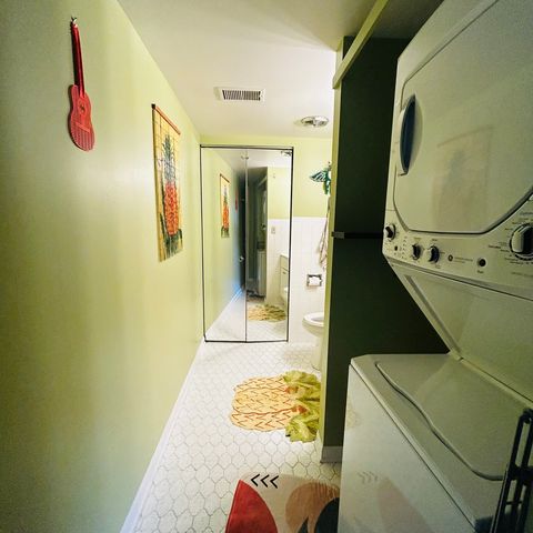 505 Redondo Drive 205, Downers Grove, IL 60516