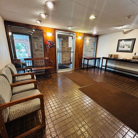 505 Redondo Drive 205, Downers Grove, IL 60516