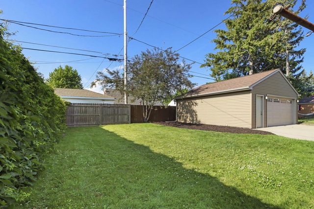 830 Lombard AVENUE, Racine, WI 53402