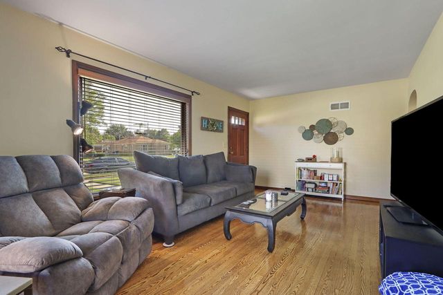 830 Lombard AVENUE, Racine, WI 53402