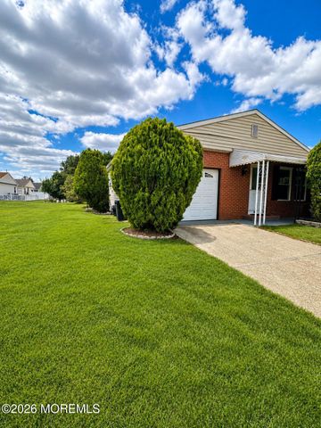 57 Encinitas Drive, Toms River, NJ 08757
